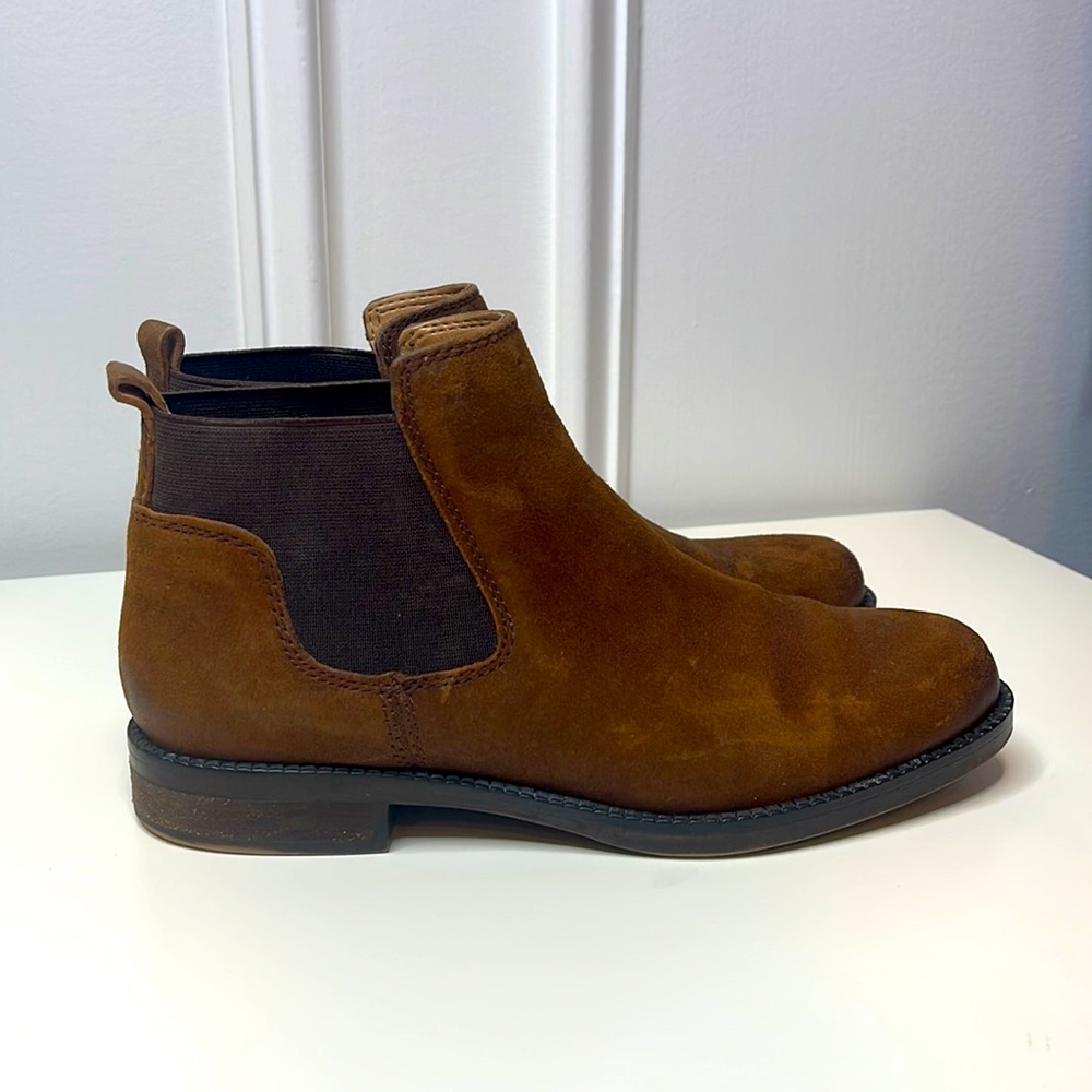 Franco Sarto Chelsea Suede boots